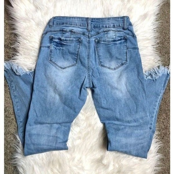 Distressed Light Wash Denim Jeans Ripped Frayed Hem Casual Everyday - Picture 5 of 8